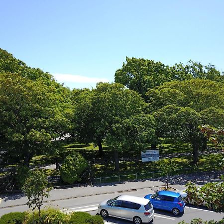 Modern 1 Bedroom Apartment Across From Hagley Park كريستتشيرش المظهر الخارجي الصورة