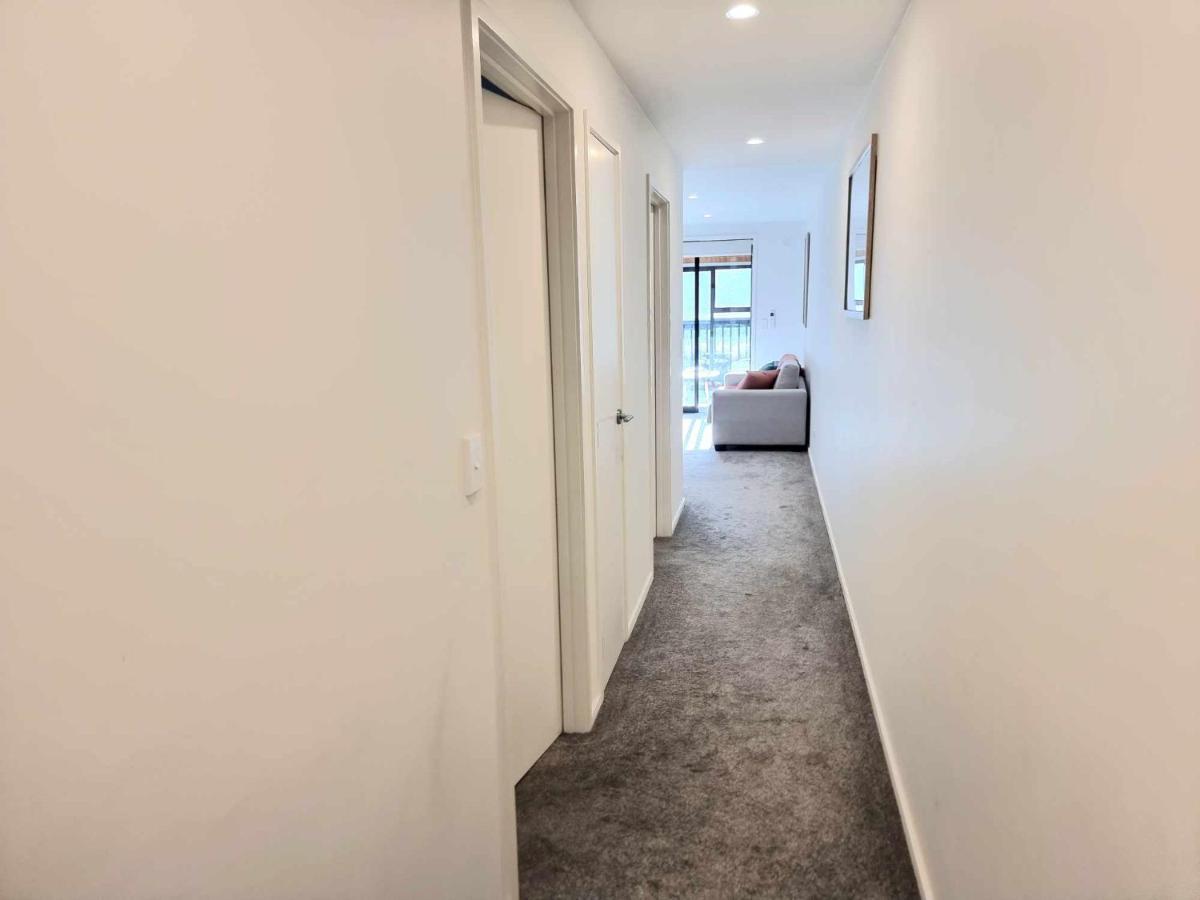 Modern 1 Bedroom Apartment Across From Hagley Park كريستتشيرش المظهر الخارجي الصورة